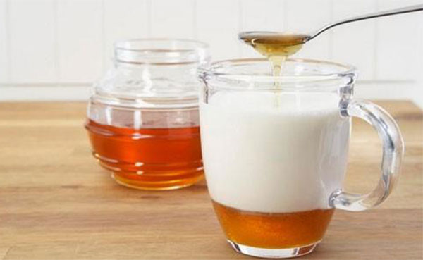 六个月婴儿辅食 六个月婴儿不能吃哪些辅食